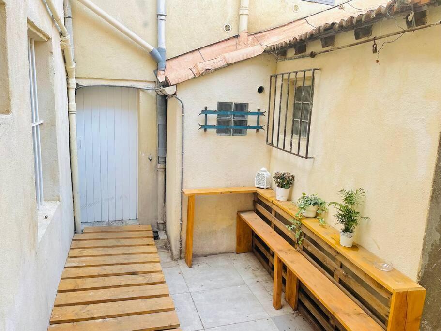 Toulon: Superbe Appartement Atypique 2 Chambres Luaran gambar