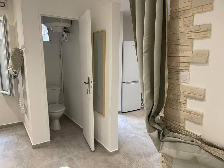 Toulon: Superbe Appartement Atypique 2 Chambres Luaran gambar
